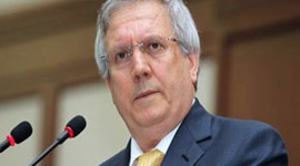 Aziz Yıldırım Yanal'a ateş püskürdü