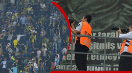 Kadıköy'de tribünler karıştı!