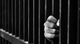 Teknoloji devine gözaltı şoku!