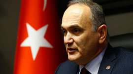 3 büyük kurum dövizlerini TL'ye çevirdi