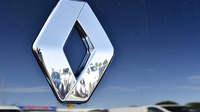 İran, tarihinin en büyük otomobil anlaşmasını imzaladı