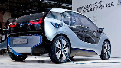 BMW elektriğe yola verdi!