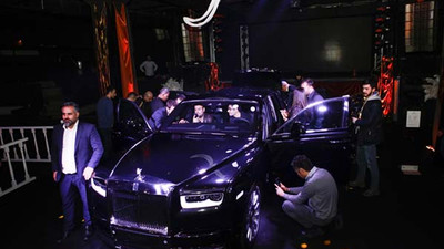 6 buçuk milyon liralık yeni Rolls-Royce Phantom Türkiye'de ilk kez sergilendi