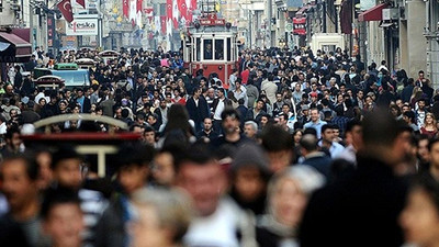 Türkiye'nin kadın nüfusu, erkekleri geçecek