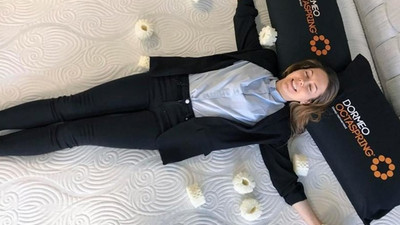 Yatakta yatıp ayda 33 bin lira para kazanıyor!