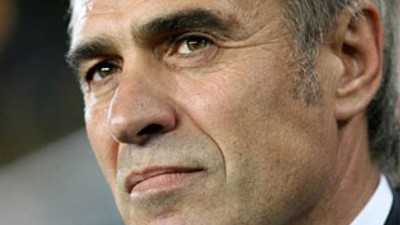 Yanal'ın 4 forvet ısrarı