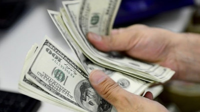 Dolar 4 lira sınırından döndü