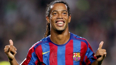 Ronaldinho imzayı attı!