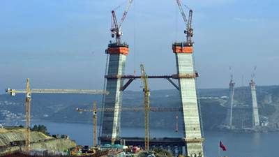 3. köprüde yolun yarısı tamam