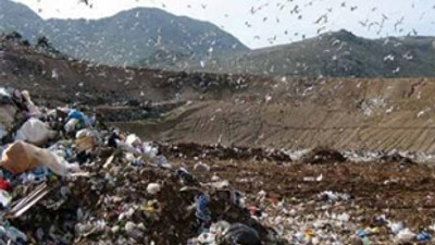 Çöpten de yolsuzluk çıktı!