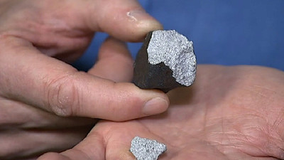 Antarktika'dan topladığı 3 taşla uzaya ışık tutacak