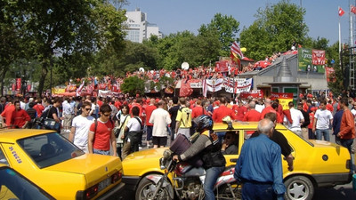 İstanbul'un meydanlarına sokak stadyumları!