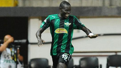 3 büyükler onun için kapıştı!