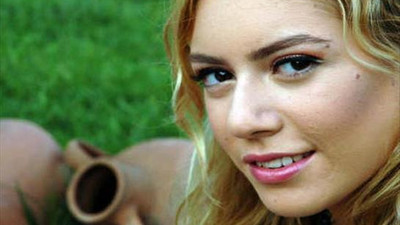 Sinem Kobal'a Azeri kancası!