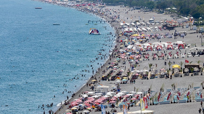 Antalya bayramda 400 bin kişiyi ağırladı