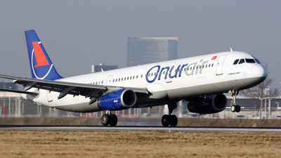 Onur Air uçuşlarını askıya aldı