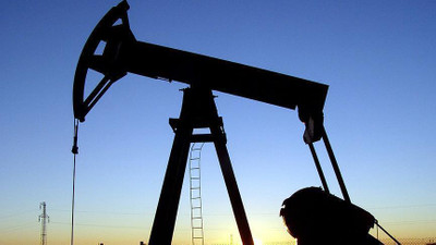 Petrol fiyatları çöktü, Rusya ek borçlanmaya gidiyor