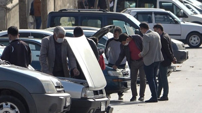 İkinci el oto fiyatları el yakmaya devam ediyor