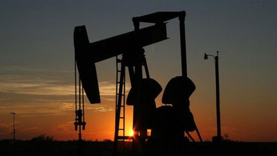 Fitch: Yılın ilk çeyreğinde küresel petrol talebinde daralma olabilir