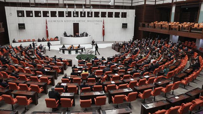 Yeni bakanlar göreve başladı