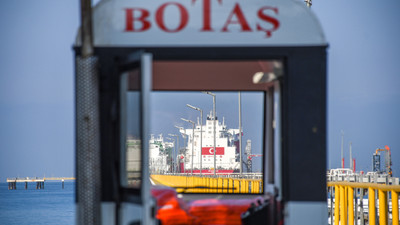 Türkiye'nin ilk FSRU gemisi Ertuğrul Gazi'ye ilk LNG nakli başladı