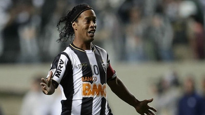 Ronaldinho, Atletico Mineiro'dan kovuldu