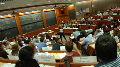 Milyonerler okulu İstanbul'a yerleşiyor!