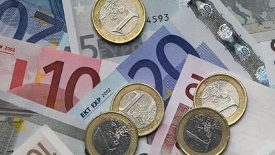 Euro 2002'ye dönecek!