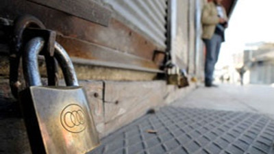 Açlık grevi esnafı aç bıraktı!