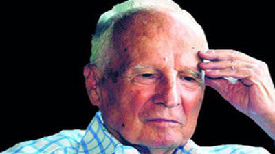 "Bir sağdan bir soldan astık"