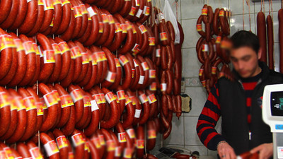 Dürüst sucuklar geliyor!