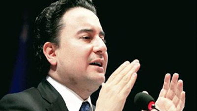 Babacan siyaseti bırakacağını açıkladı!