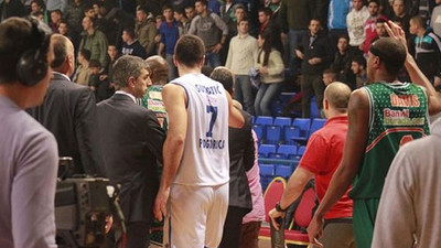 Karadağ'da basketbolcularımıza saldırı