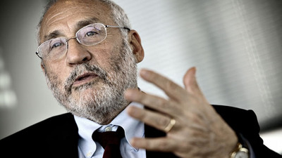 Nobel'li ekonomistten faiz çağrısı