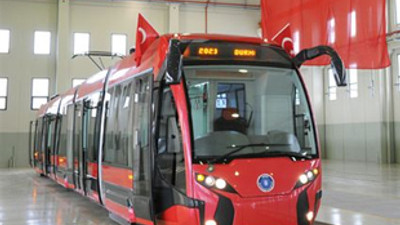 Yerli tramvay İpekböceği raya indi!