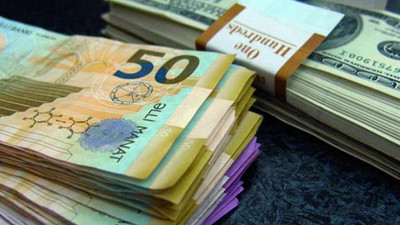 Azerbaycan manatı kan kaybediyor!