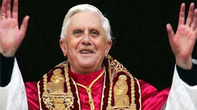 Bankalar bu kez Papa'yı afaroz etti!