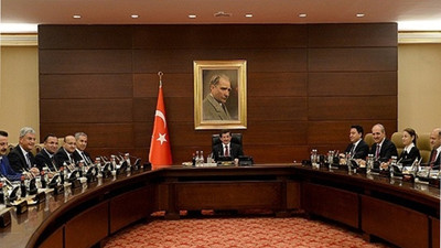 Başbakan Davutoğlu başkanlığındaki ekonomi zirvesi hakkında açıklama yapıldı