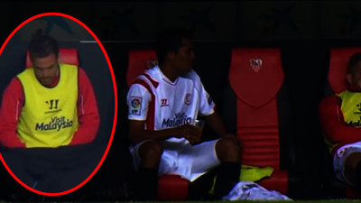 Yedek kulübesinde skandal görüntü