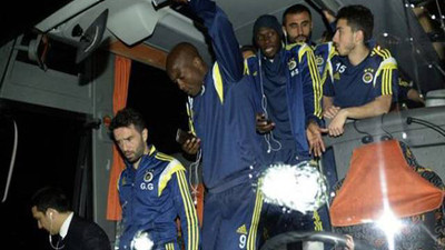 Polis 'Abartmayın' dedi Fenerbahçe 'Çıldırdı'
