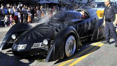 Batmobile 4,2 milyon dolara satıldı
