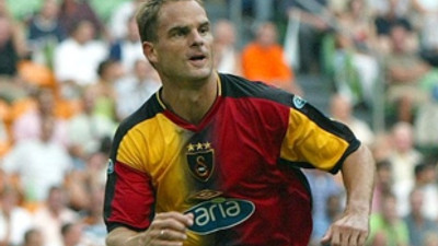 De Boer kardeşlerden Sneijder'e mesaj!