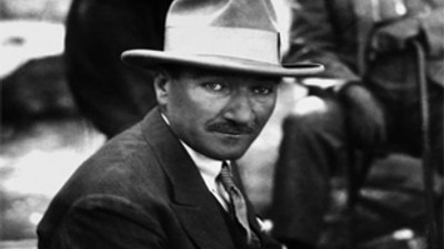 Atatürk'ün torunları miras konusunda ısrarlı!