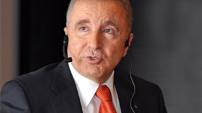 Ünal Aysal: Fenerbahçe forması giyerim