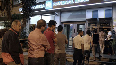 Yunan Bankaları Birliği Başkanı Kaçeli: "Yunan bankalarında Pazartesi'ye kadar para kaldı"