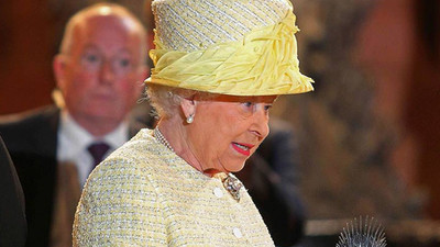 Kraliçe Elizabeth sadece 15 sterlin topladı!