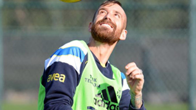 Ruslar Raul Meireles'e talip