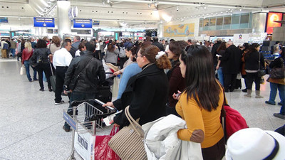 Yılın 8 ayında 122 milyon kişi havayolunu kullandı