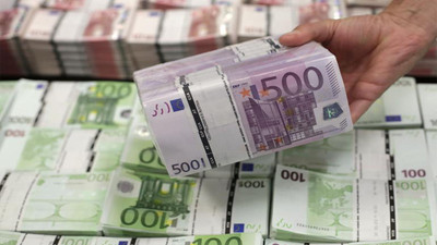 Aylık en yüksek reel getiri Euro’da gerçekleşti