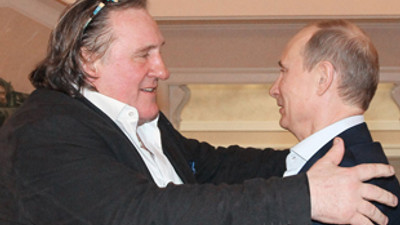 Depardieu'yü Rus yapan vergide geri adım!